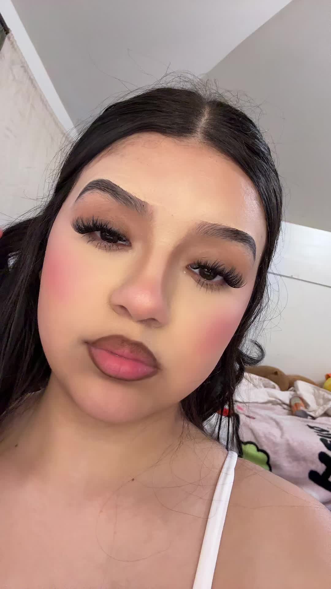 @Valeskka_.