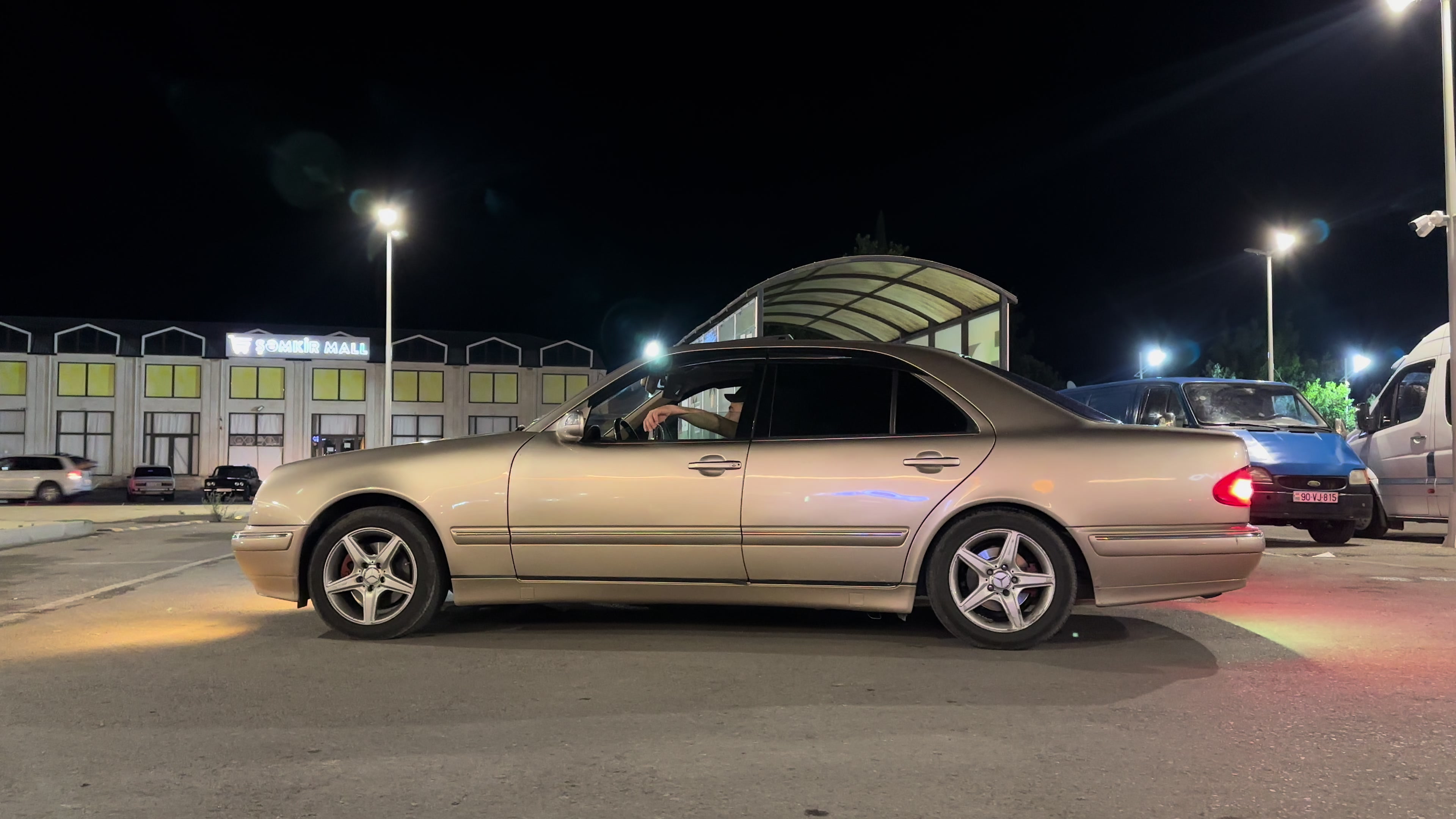 @Gusi_103