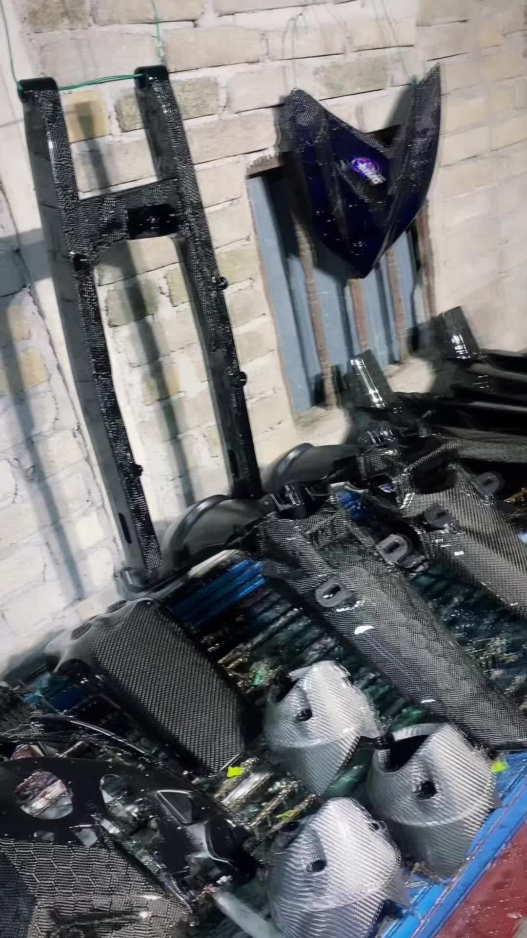 @𝙵𝙴𝙽𝙳𝚈 &bull; 𝙲𝙰𝚁𝙱𝙾𝙽