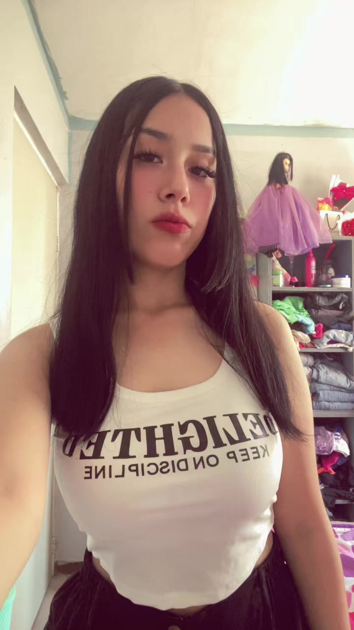 @Emy🖤