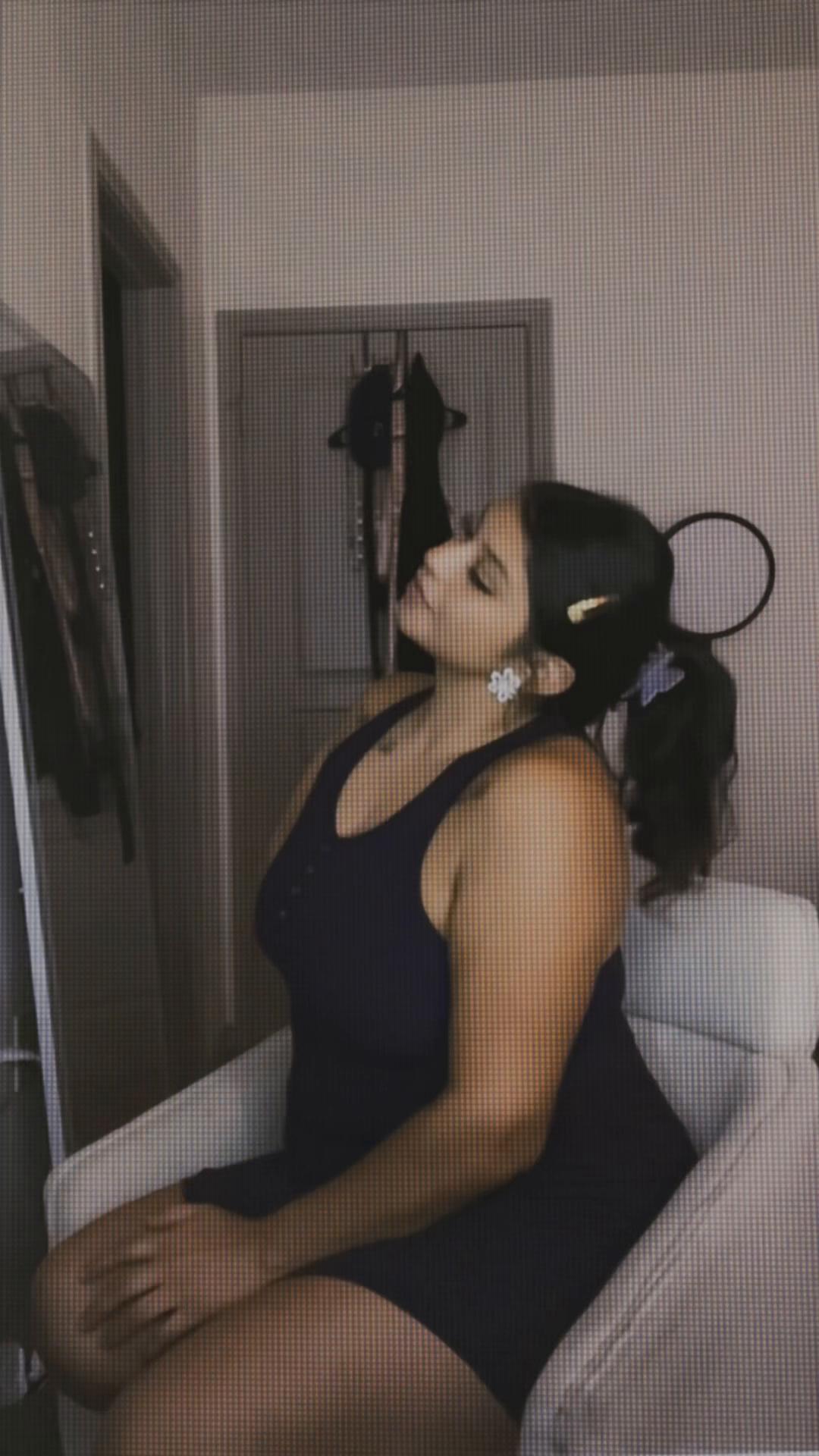 @AlexandraSelen_