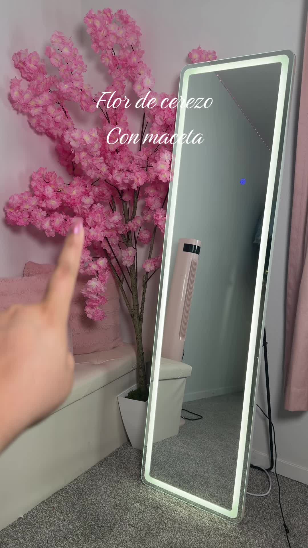 @Mar&iacute;a Colmenares