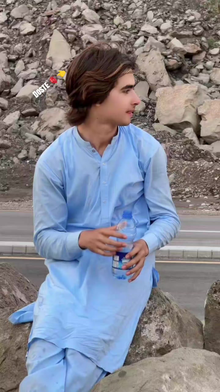 @ZEESHAN 🫶KHANII❤️👈