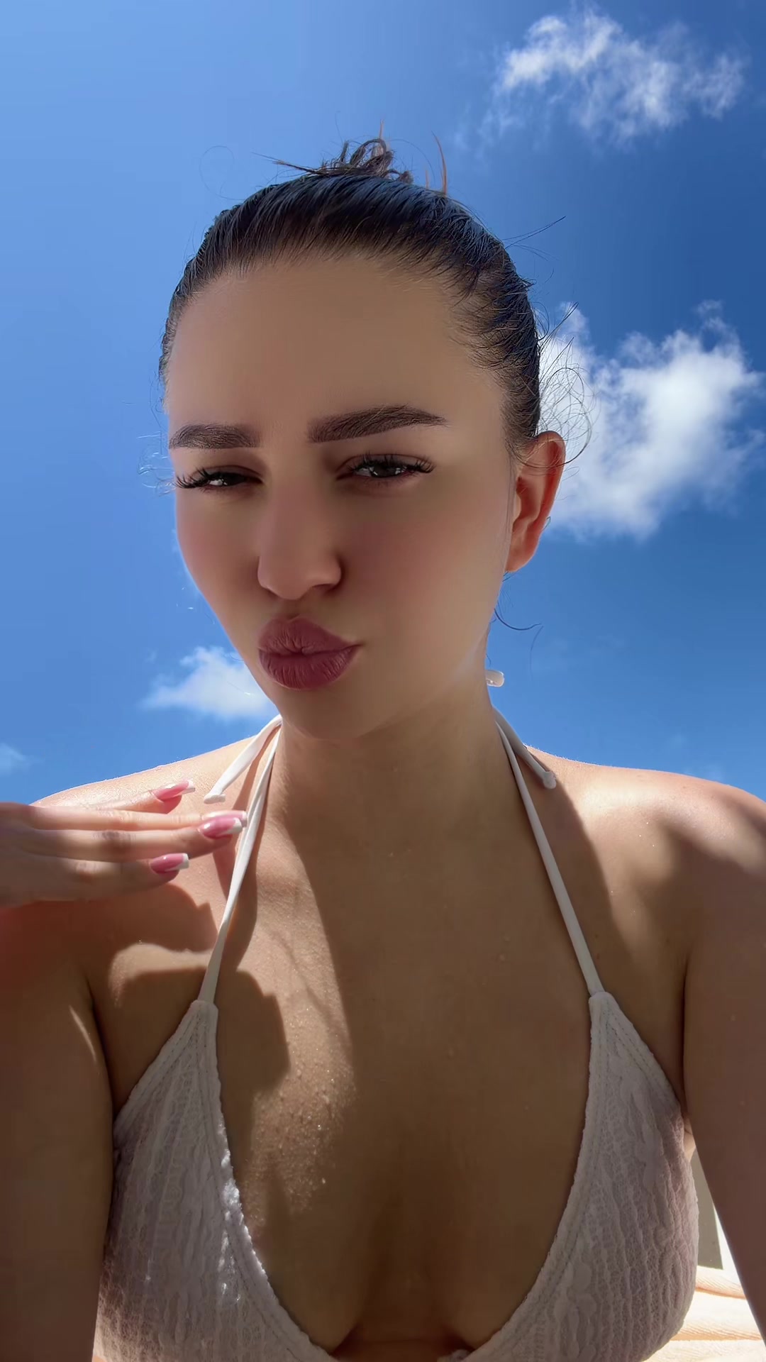 @arinalipska