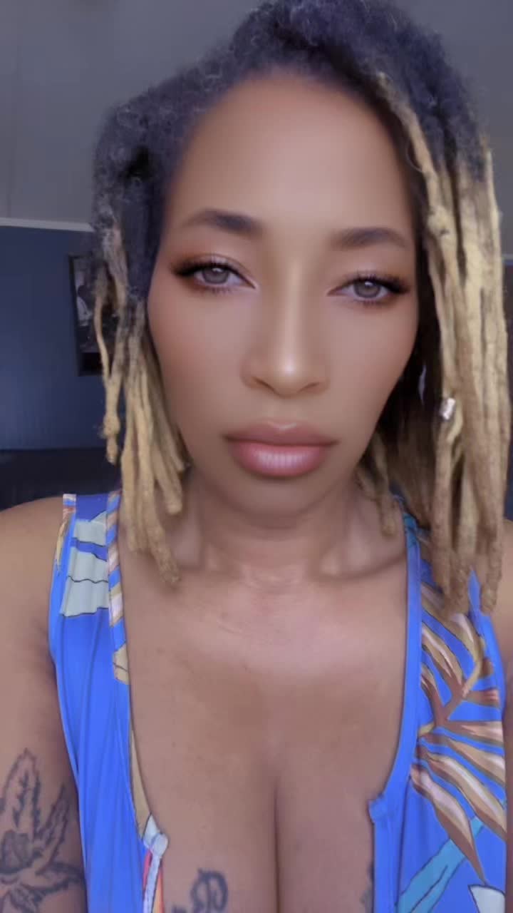 @Siren Goddess Dola 💎👑🌹🔥