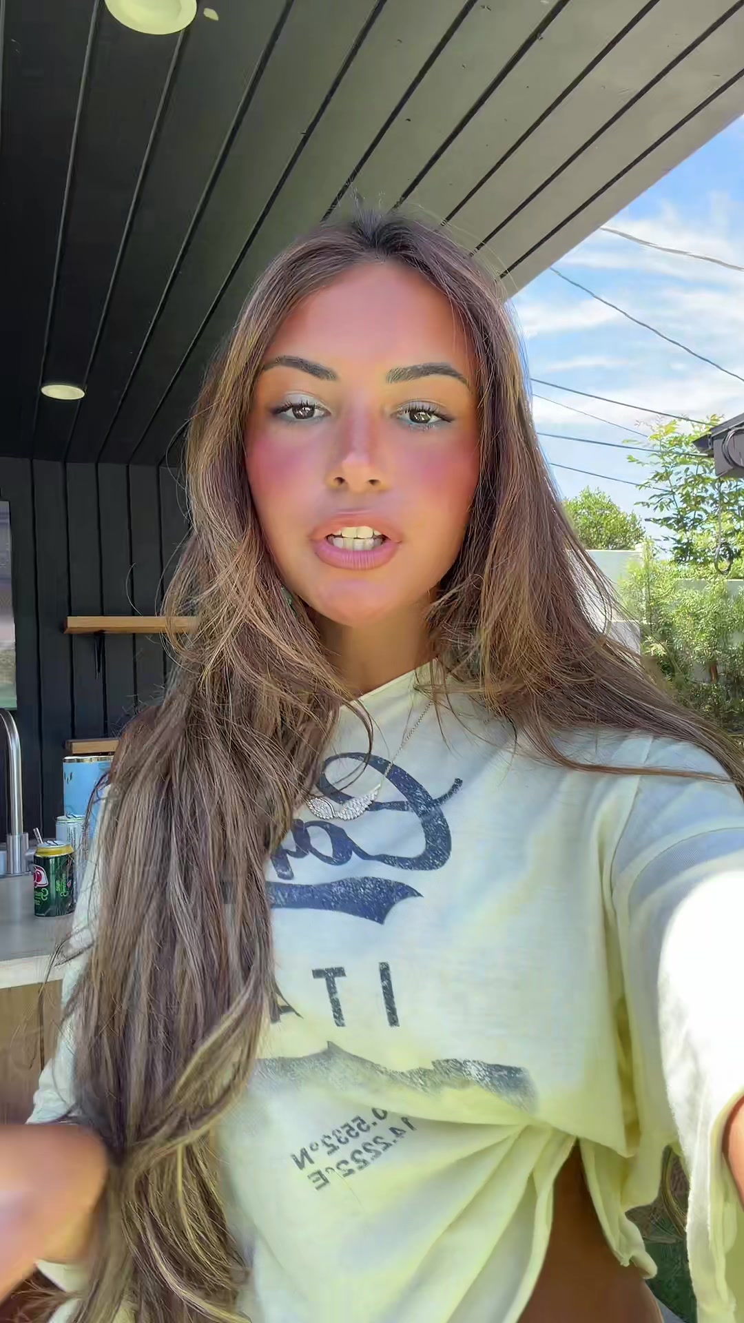 @gabriela moura