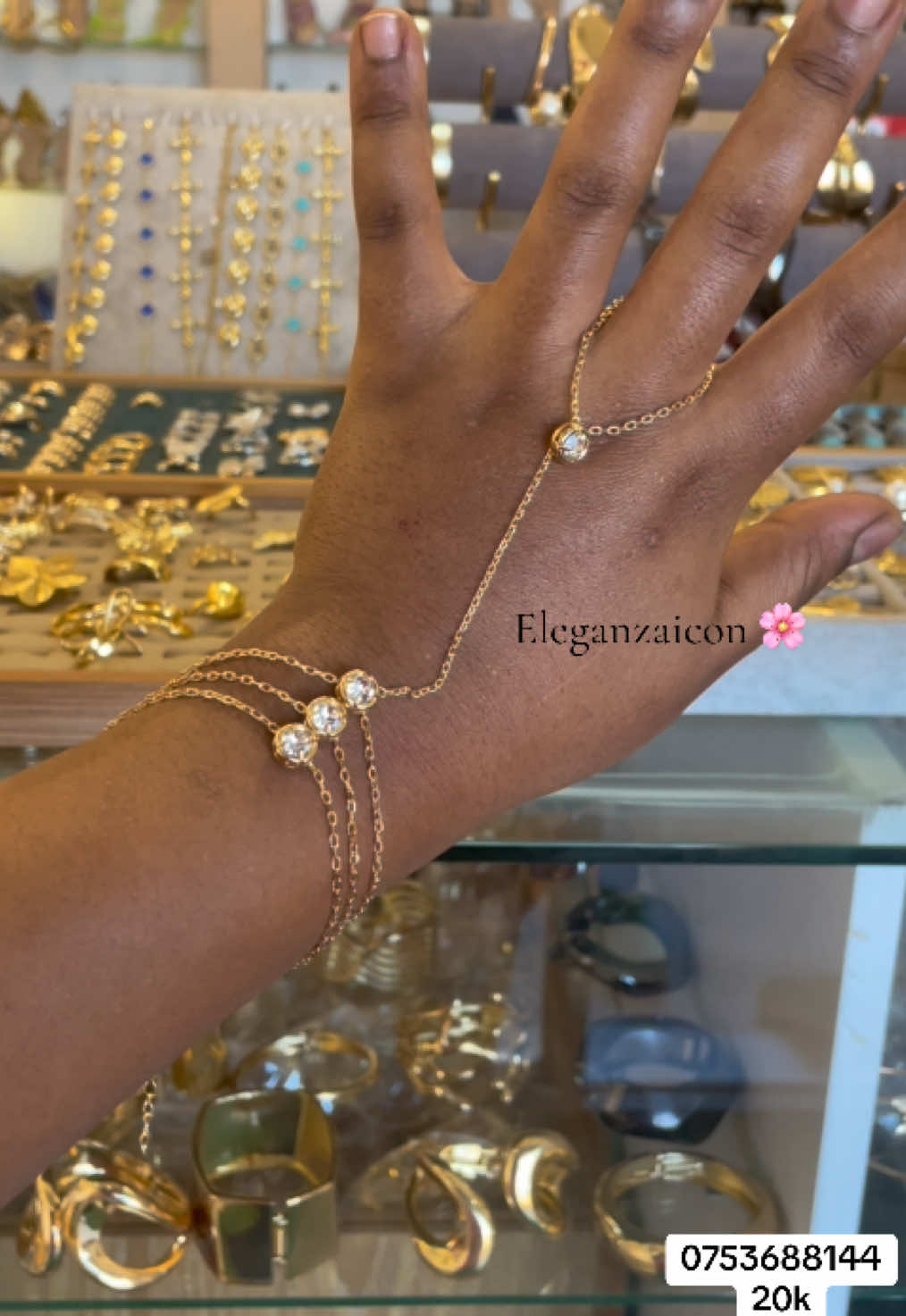 @ELEGANZAicon-jewelry/bag/heels