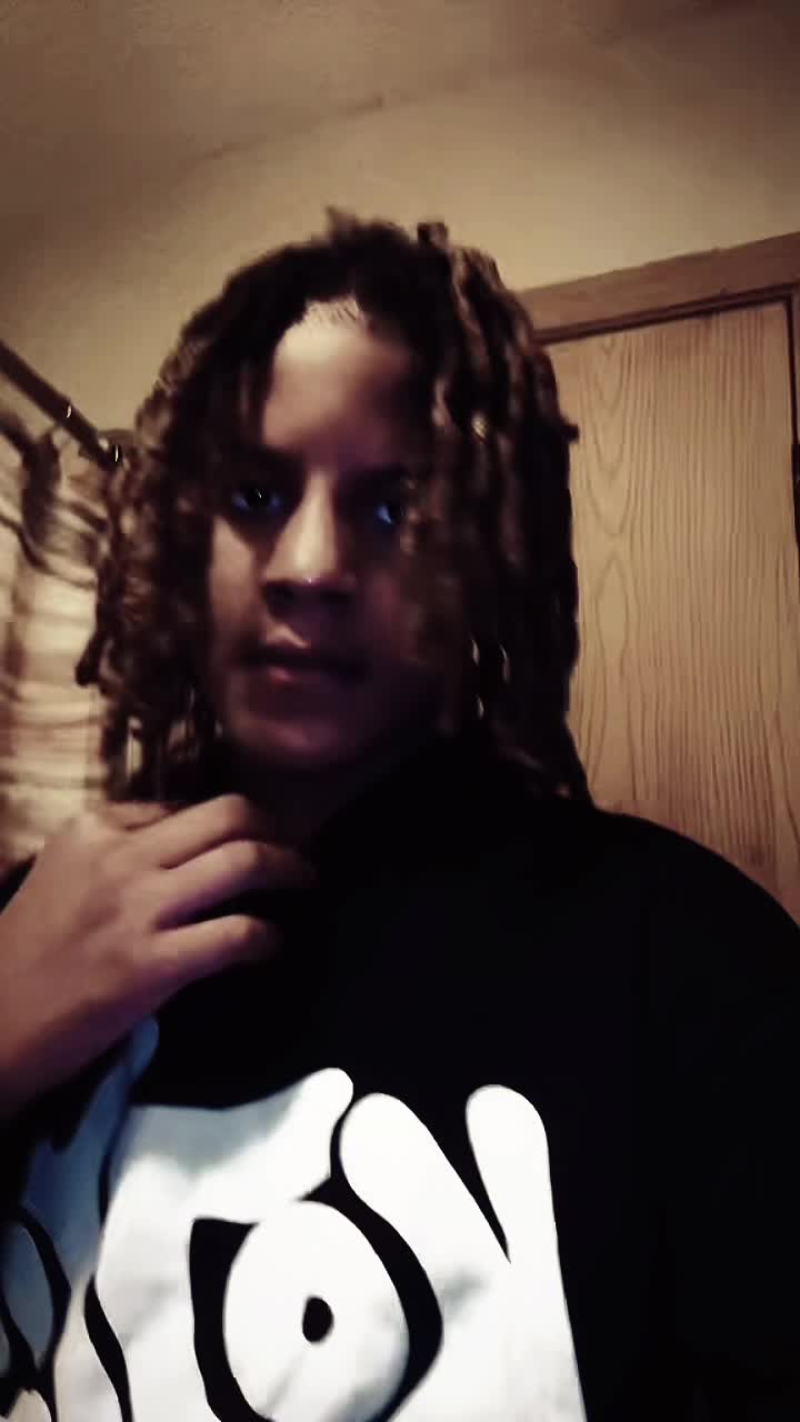 @⃟