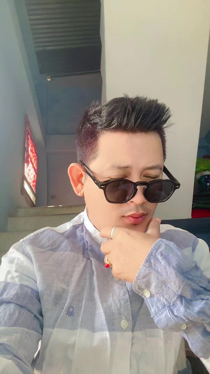 @Řâñå_Màğář👑