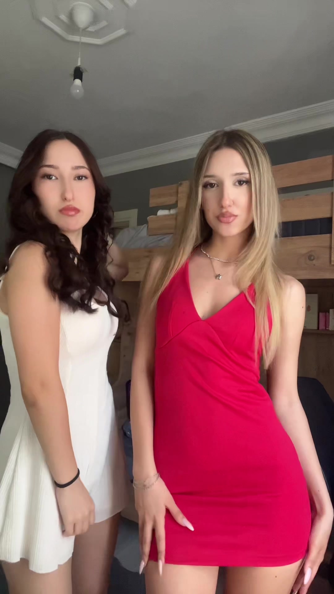 @b&uuml;sra