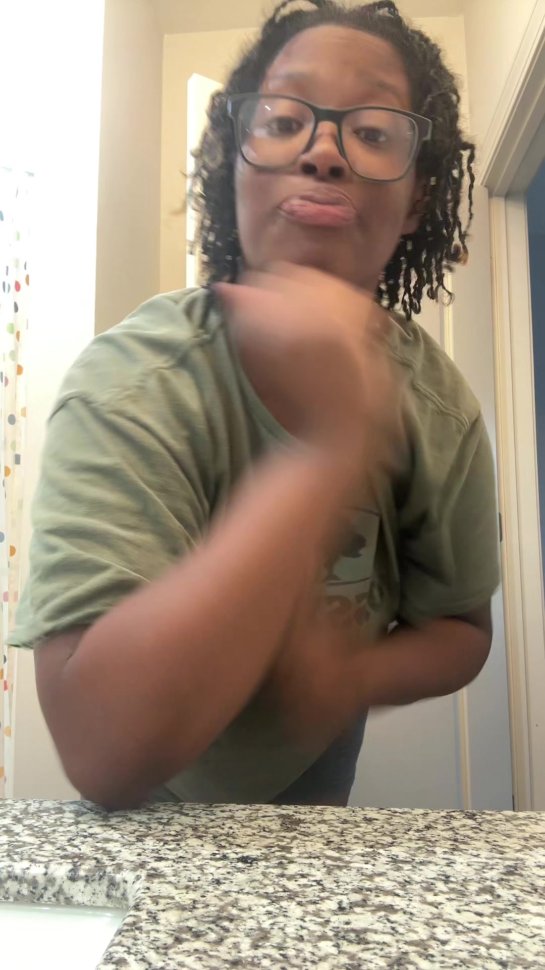 @AquariusBabe