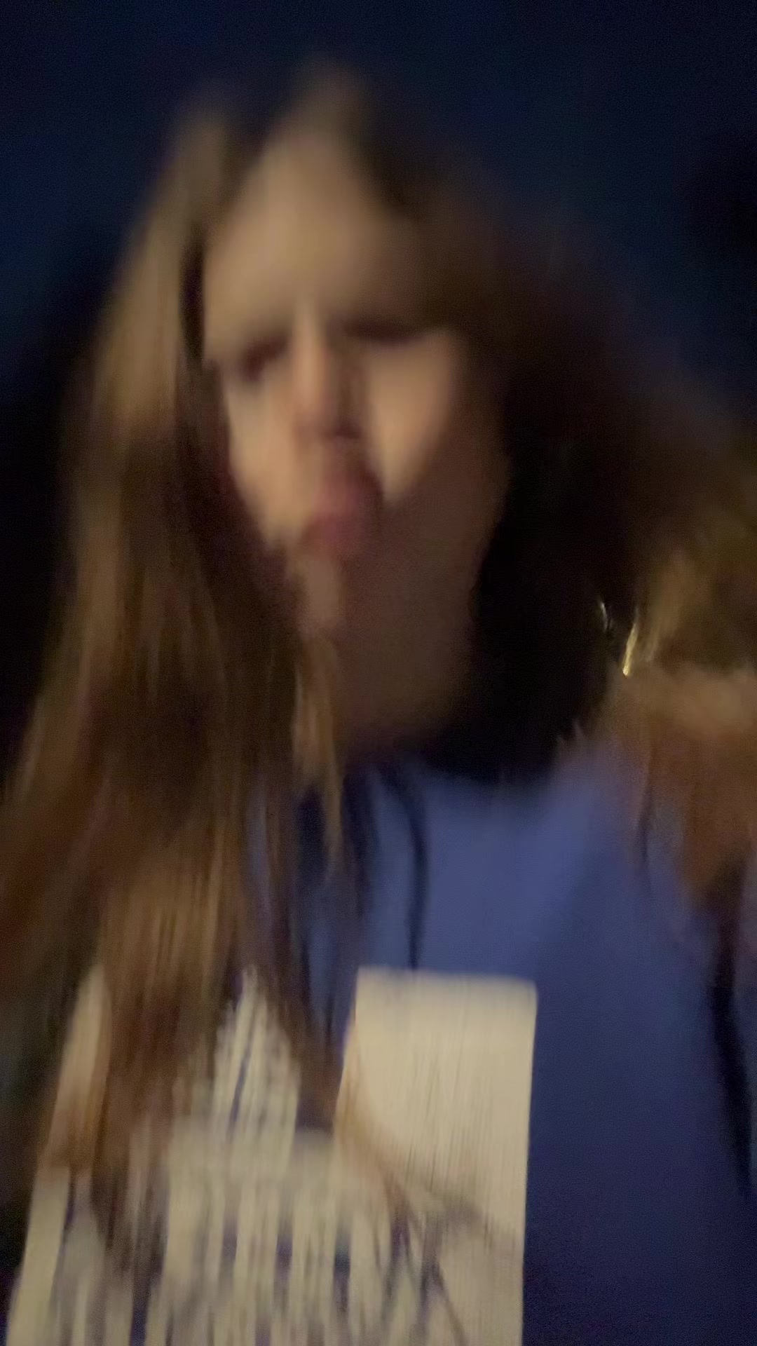 @маня ✌🏻