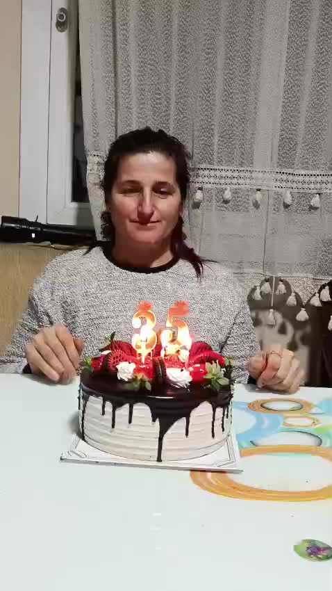@Enis Deniz'inDerya'nın annesi❤