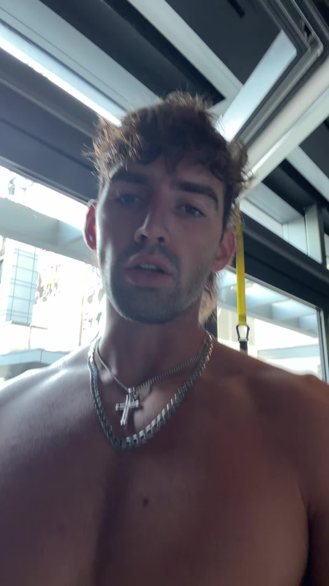 @Starvemax