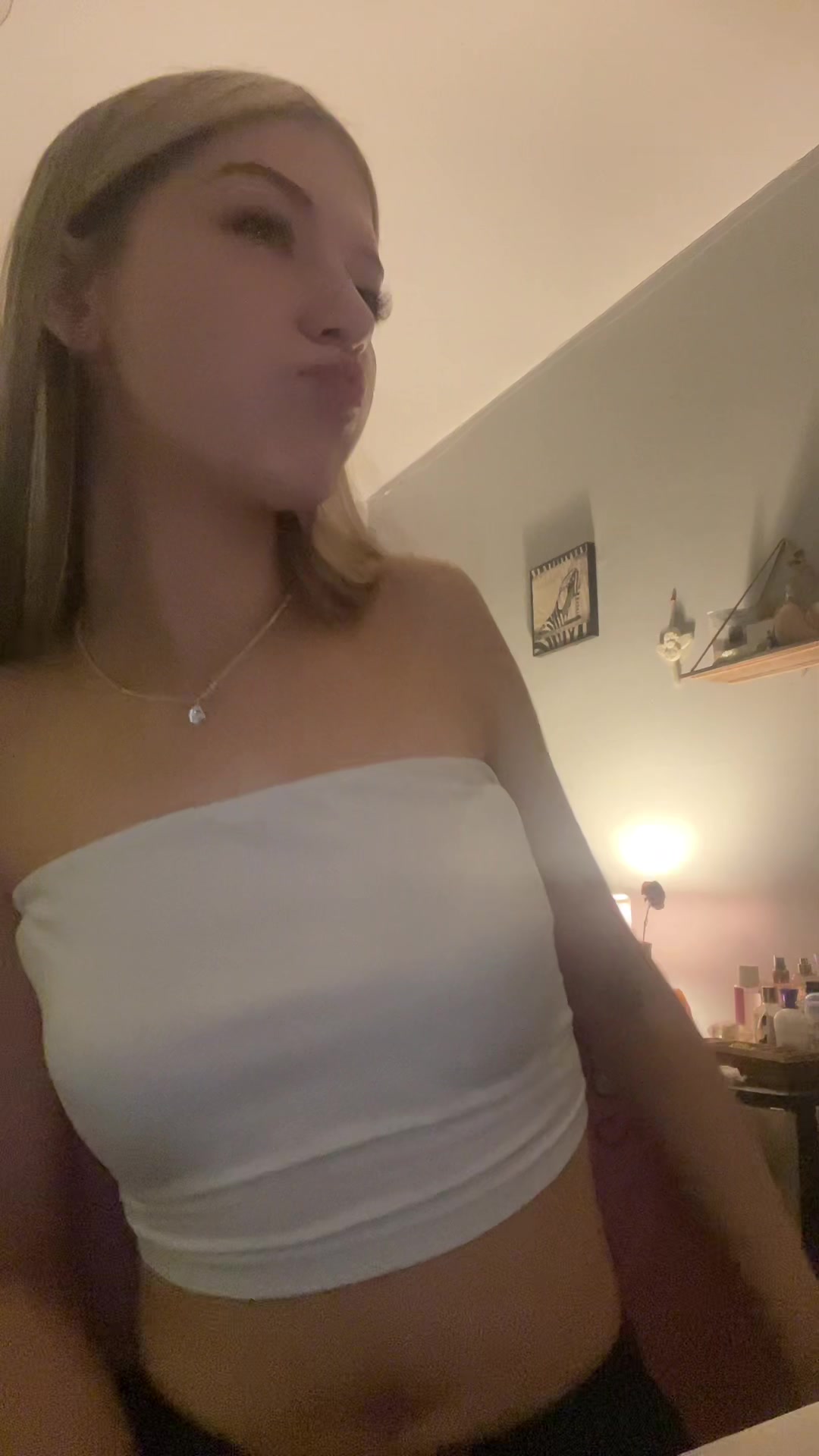 @vlxne_amber
