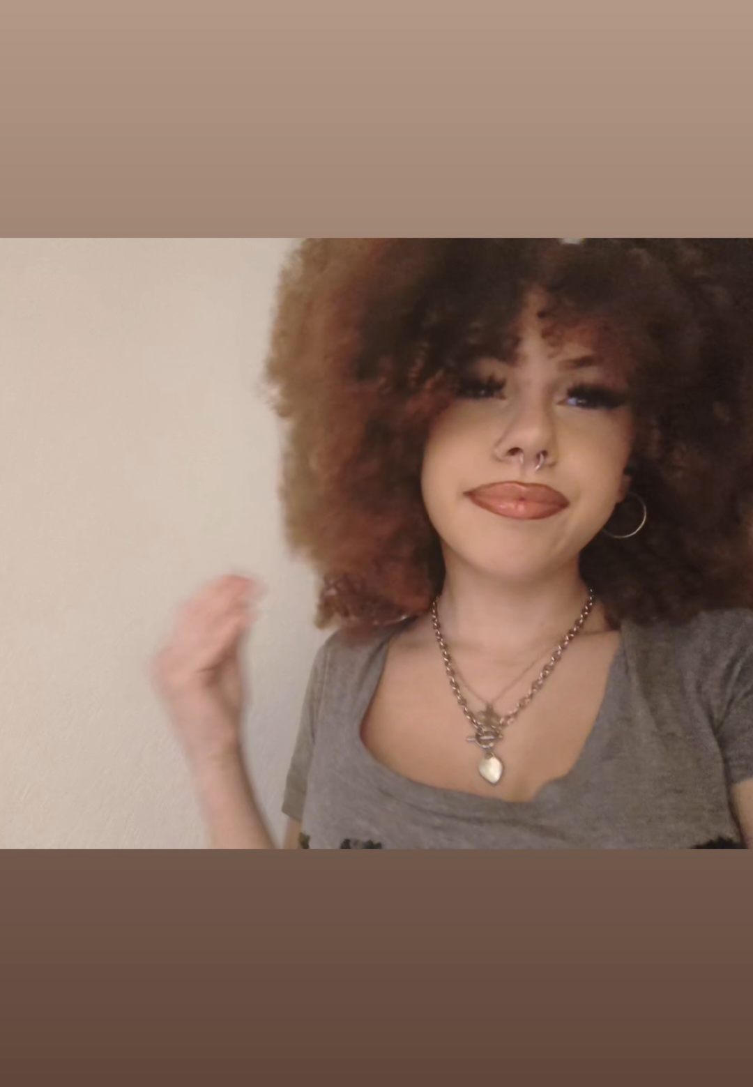 @dumbbunnyhayleyY