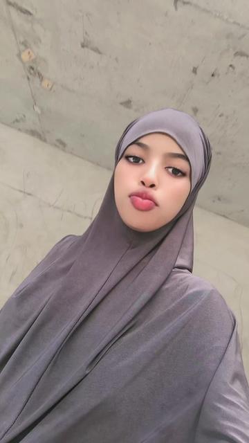 @queen--miira🦋❤️🔥