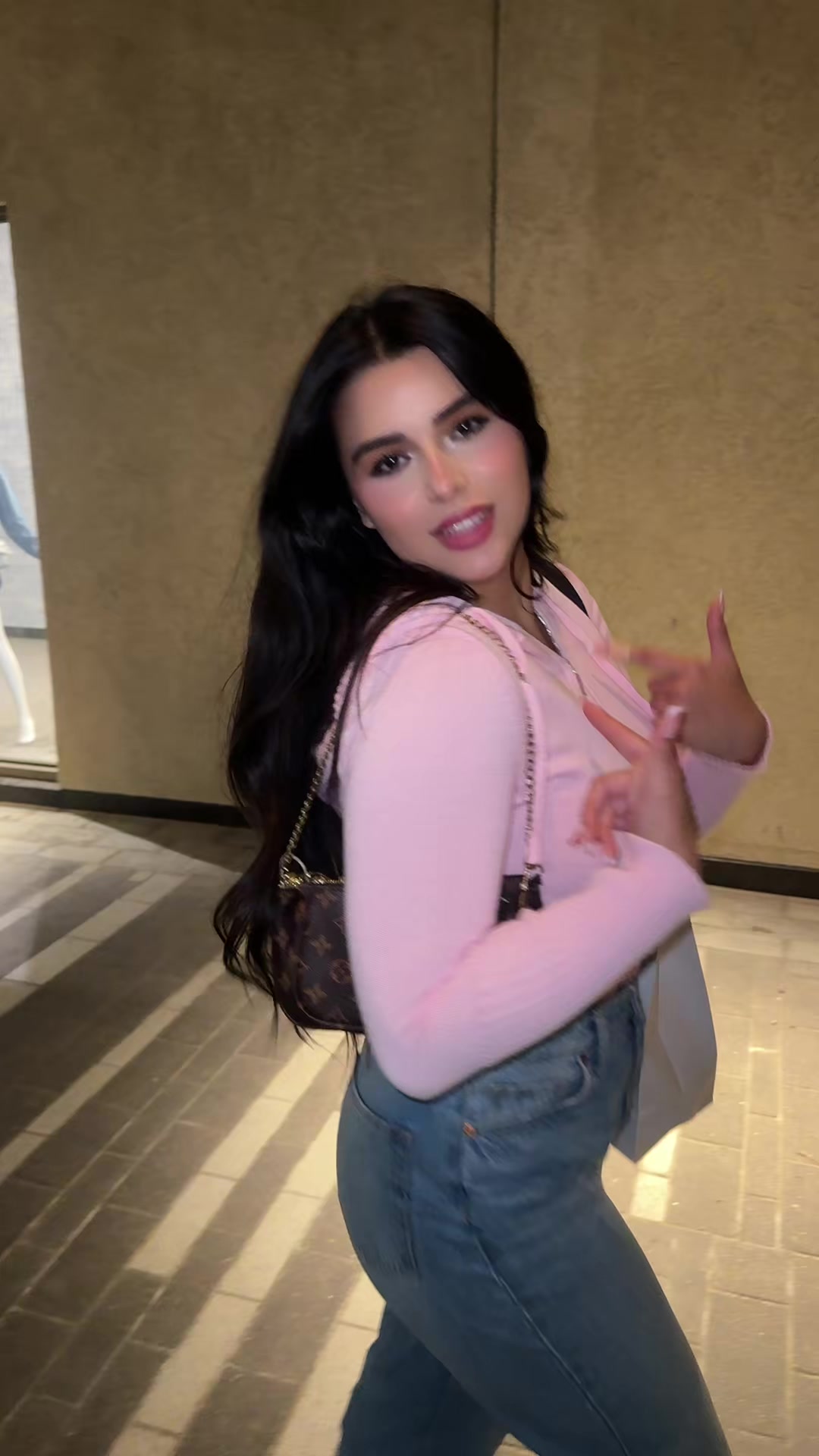 @Lara ๐