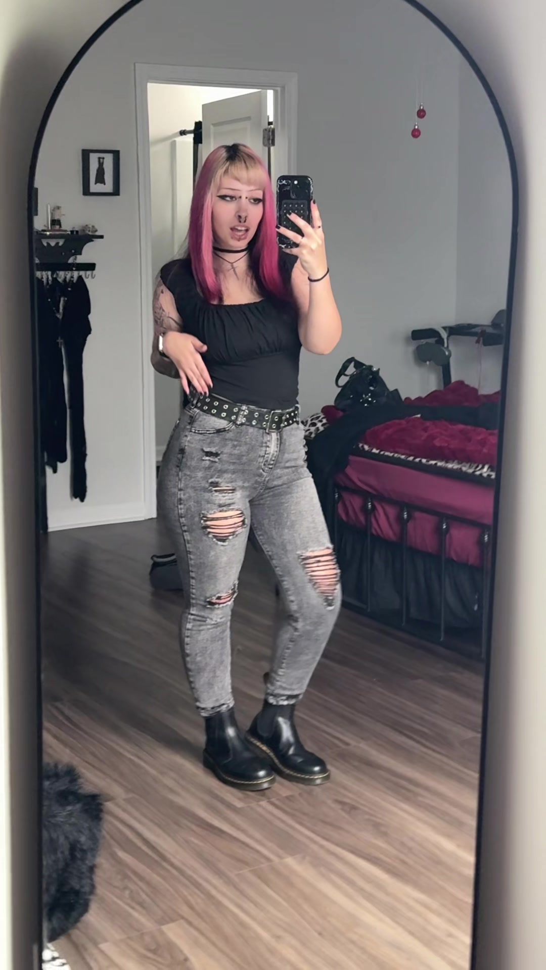 @JaneSpookyHot