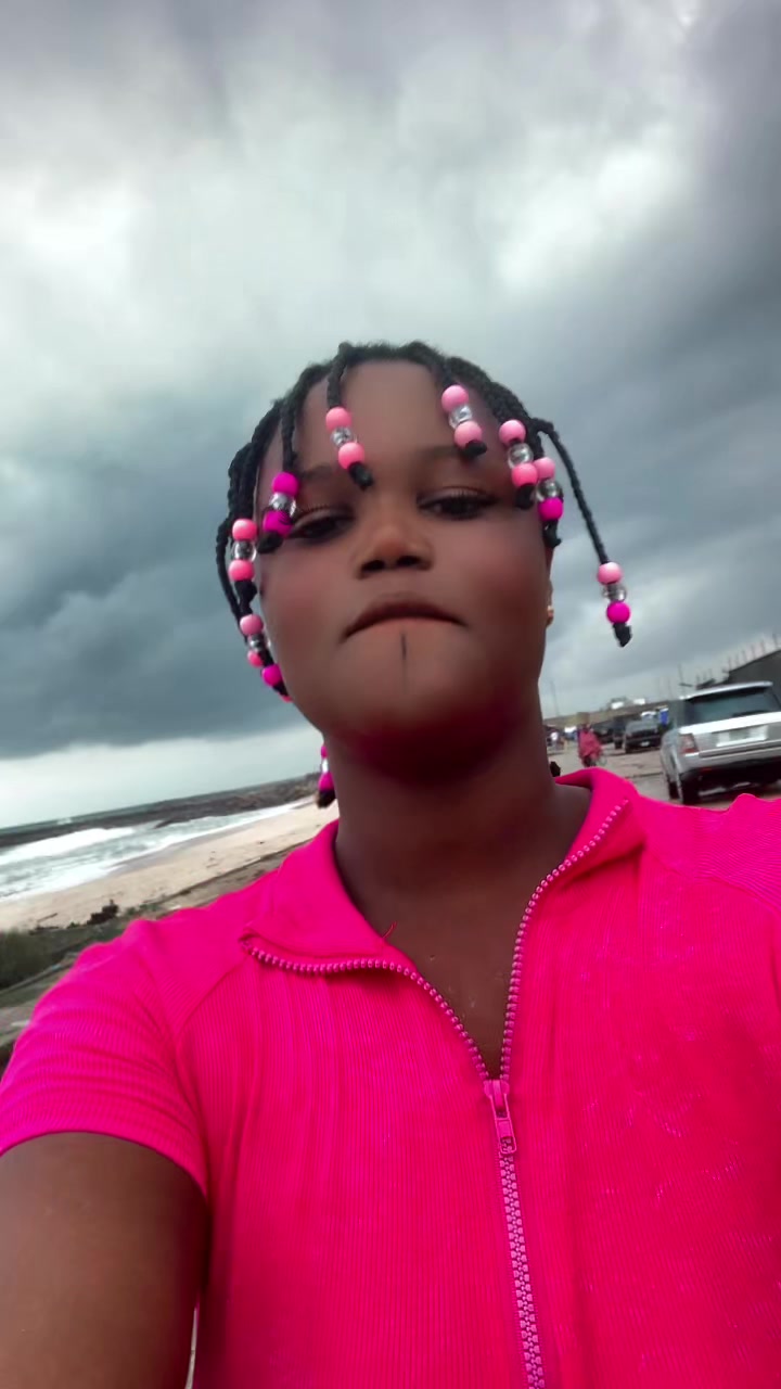 @Anikeade💕💕🥹
