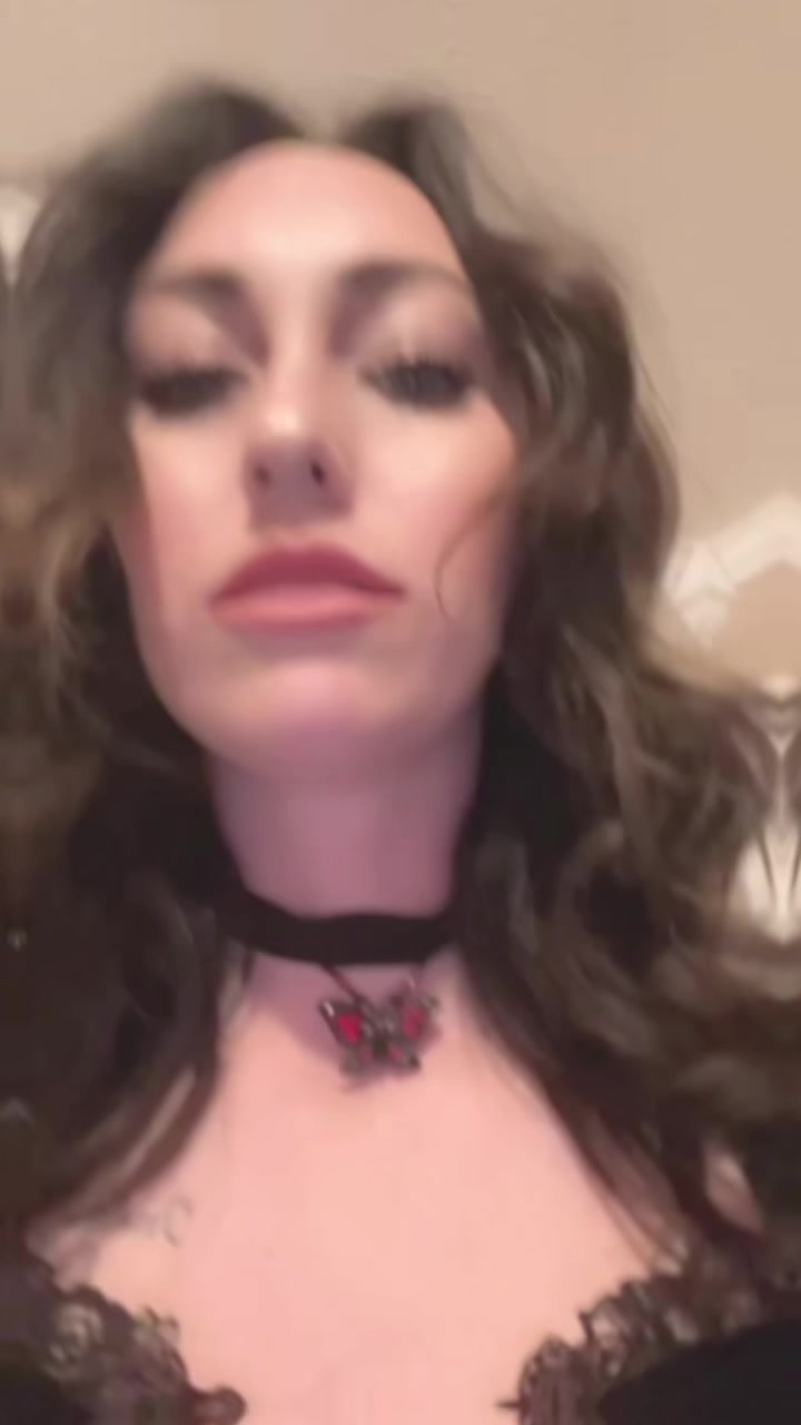 @𝔇𝔢𝔰🍒