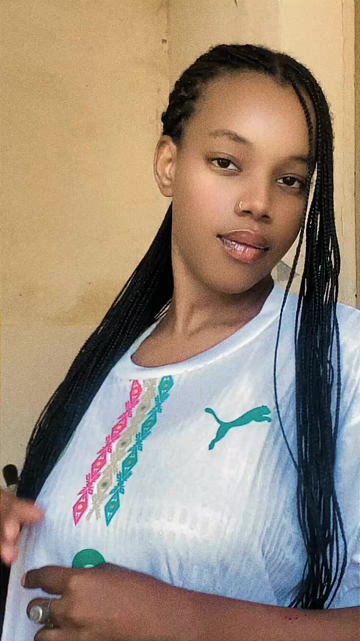 @Pretty——Linda 🫂🤤❤️🩹