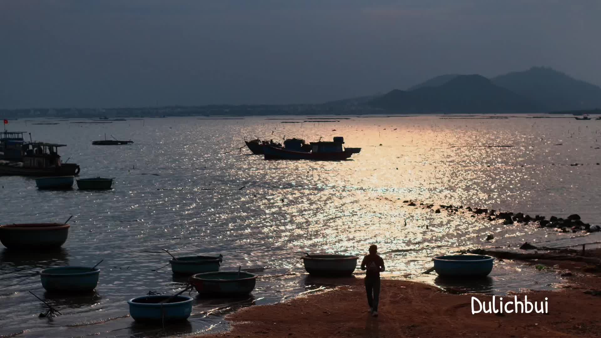 @Bụi Ở Tr&ecirc;n N&uacute;i