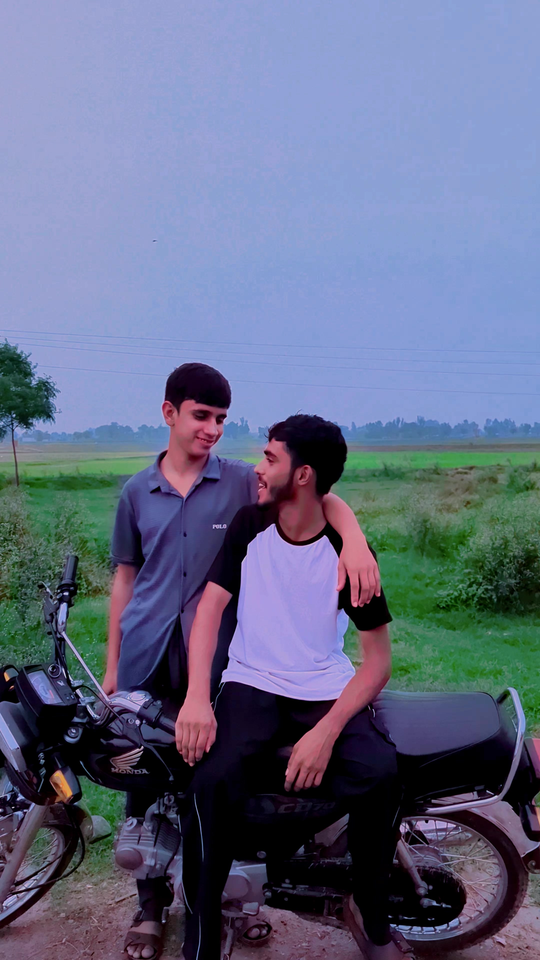 @🦅فنکار🦅