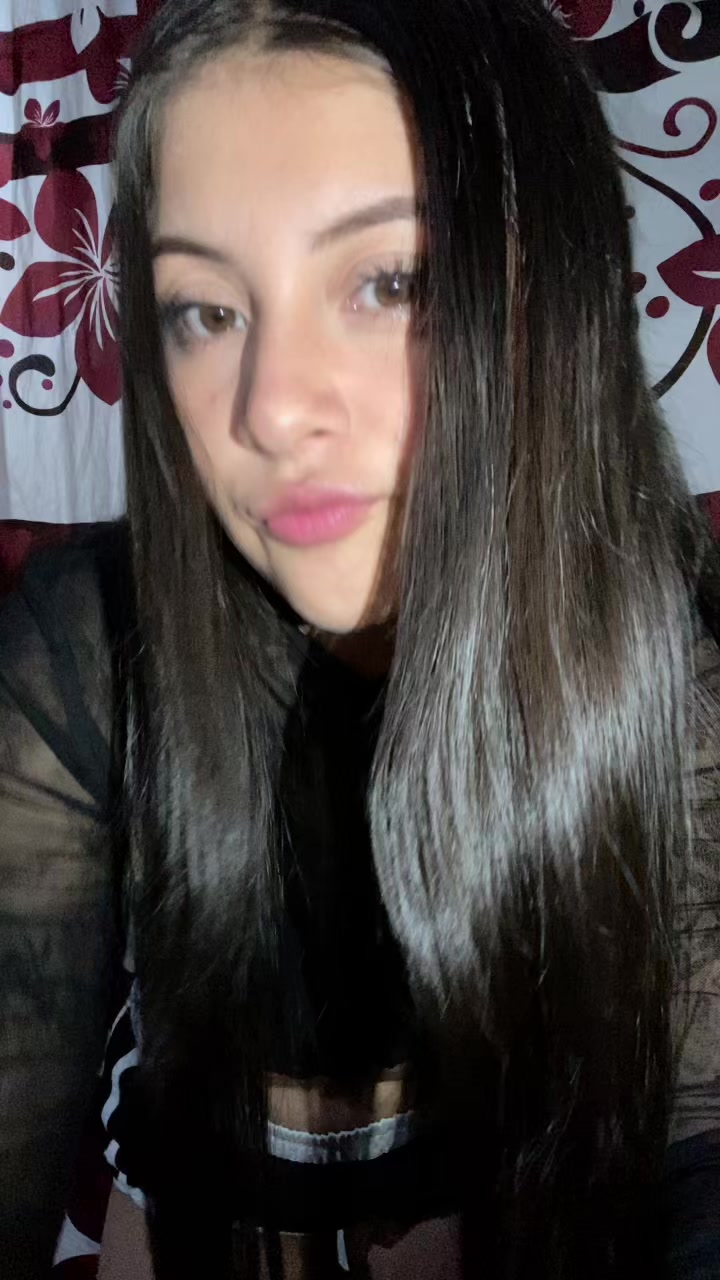@Valeskaa🎀