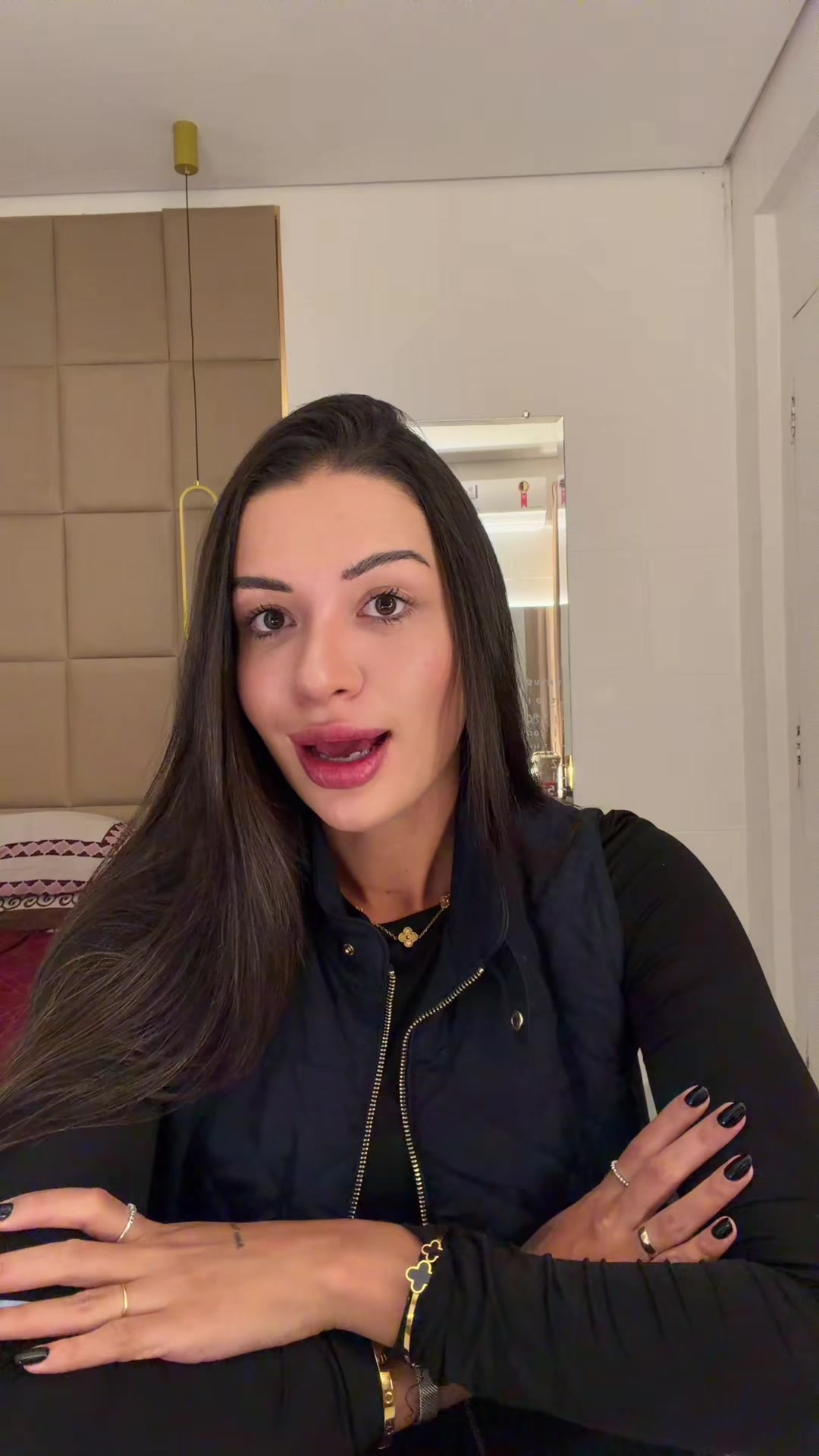 @Vitória Mendes
