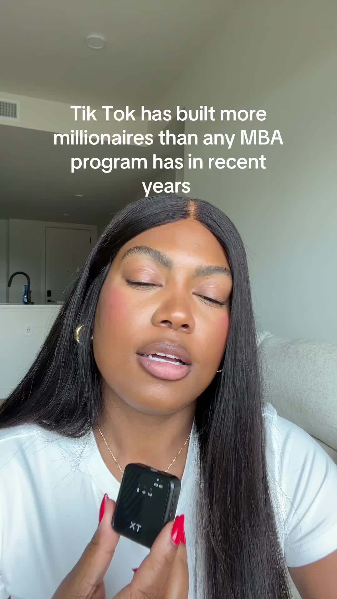 @Bri | Personal Brand Architect