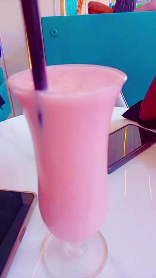 @Pretty ๐ Queen ๐