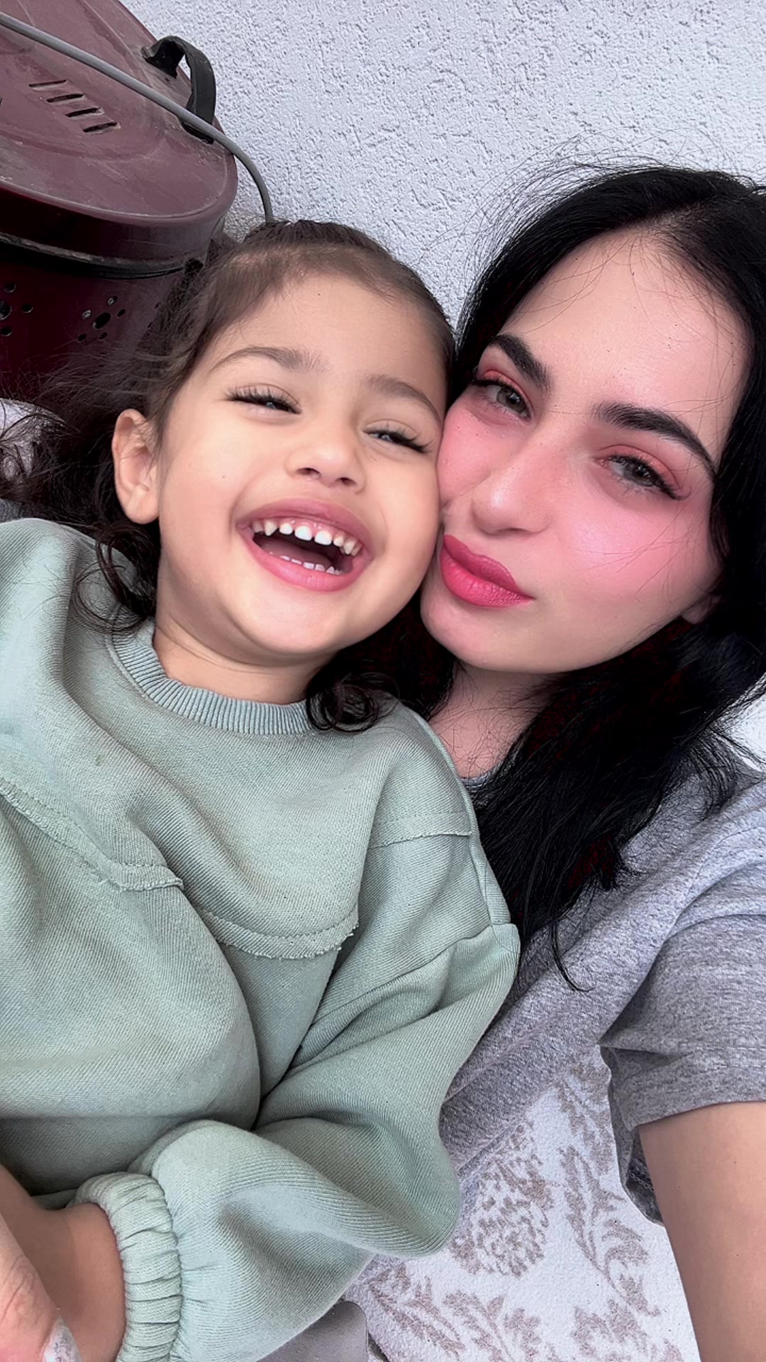 @B&uuml;şra Tuncer