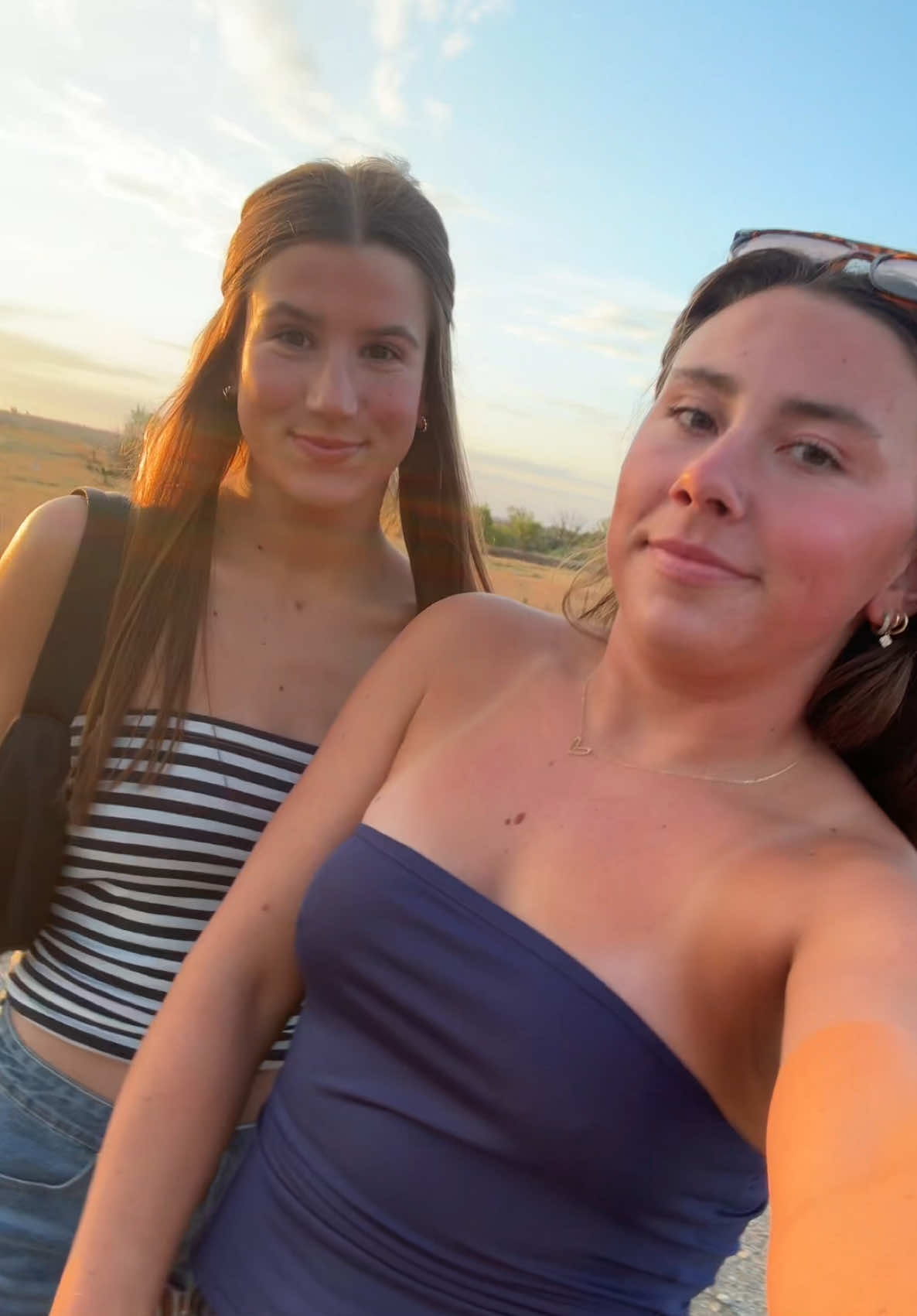 @chlo 🥂🍒🥰💌