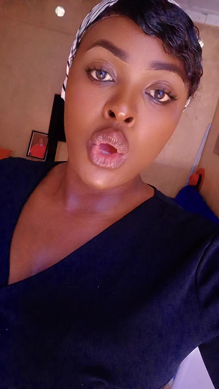 @MissEshiterah💟 (Golois🇨🇩)