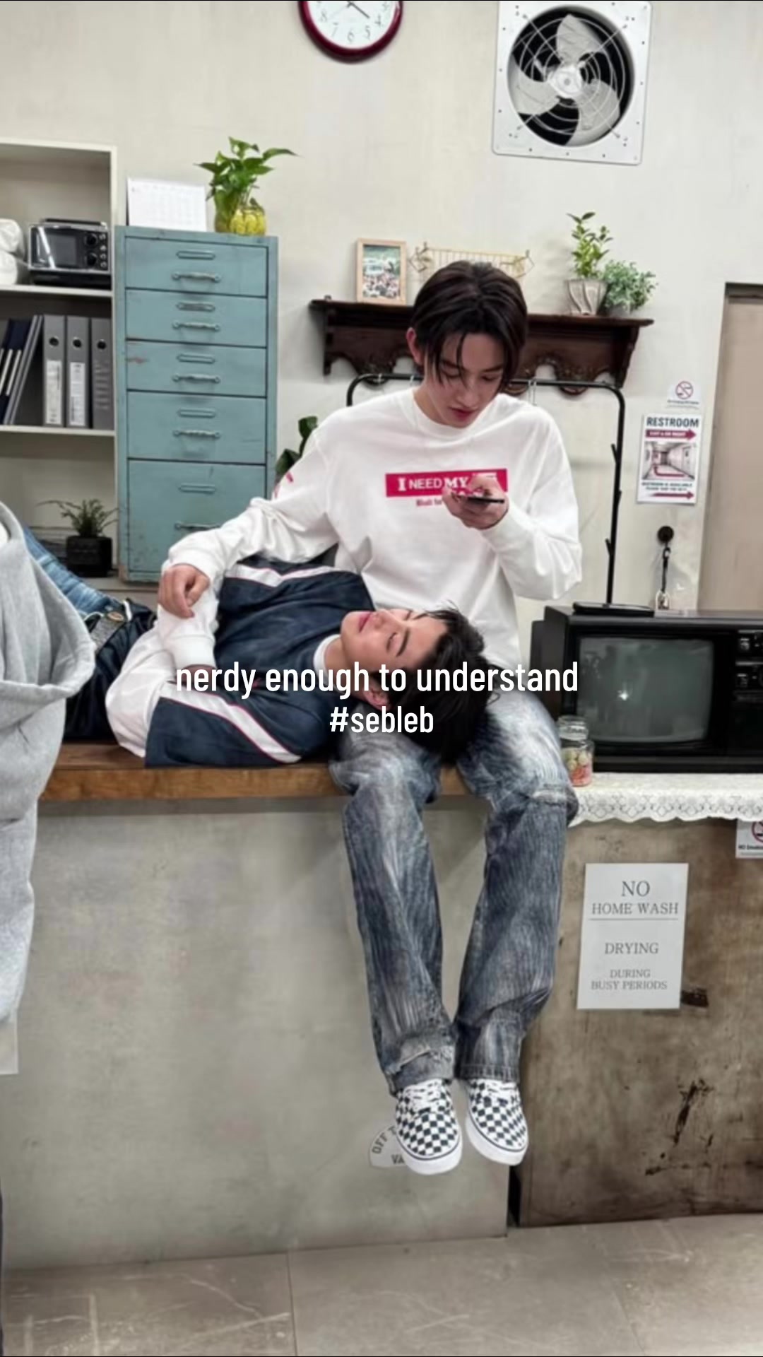 @eom