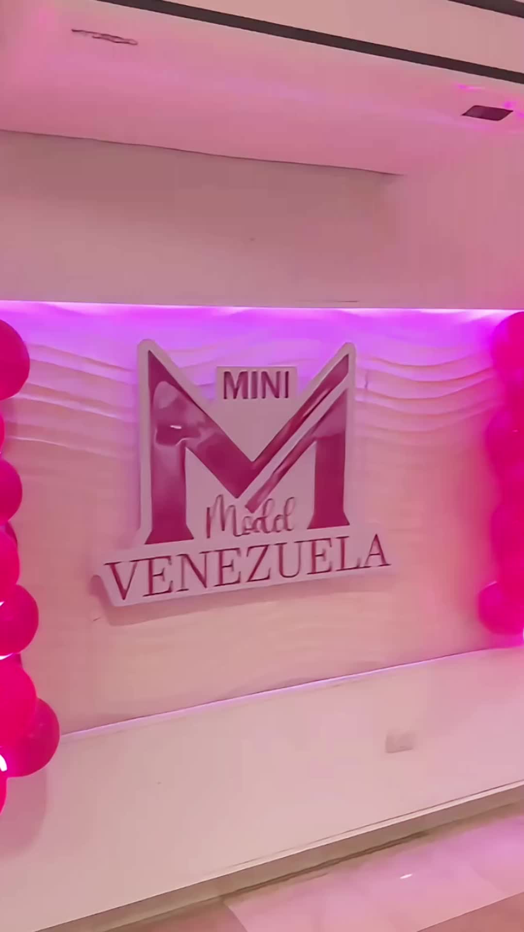@minimodelvenezuela