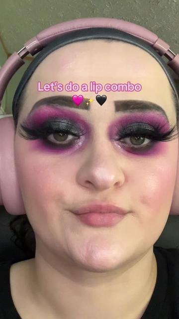 @🦇ℭ𝔥𝔩𝔬𝔢🥀