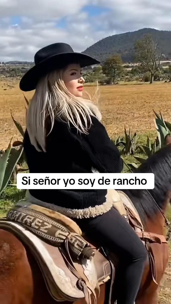 @sandraitzel