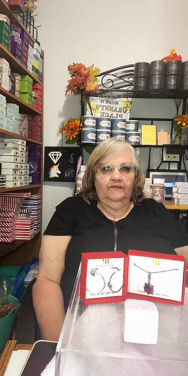 @granniespartyanimals