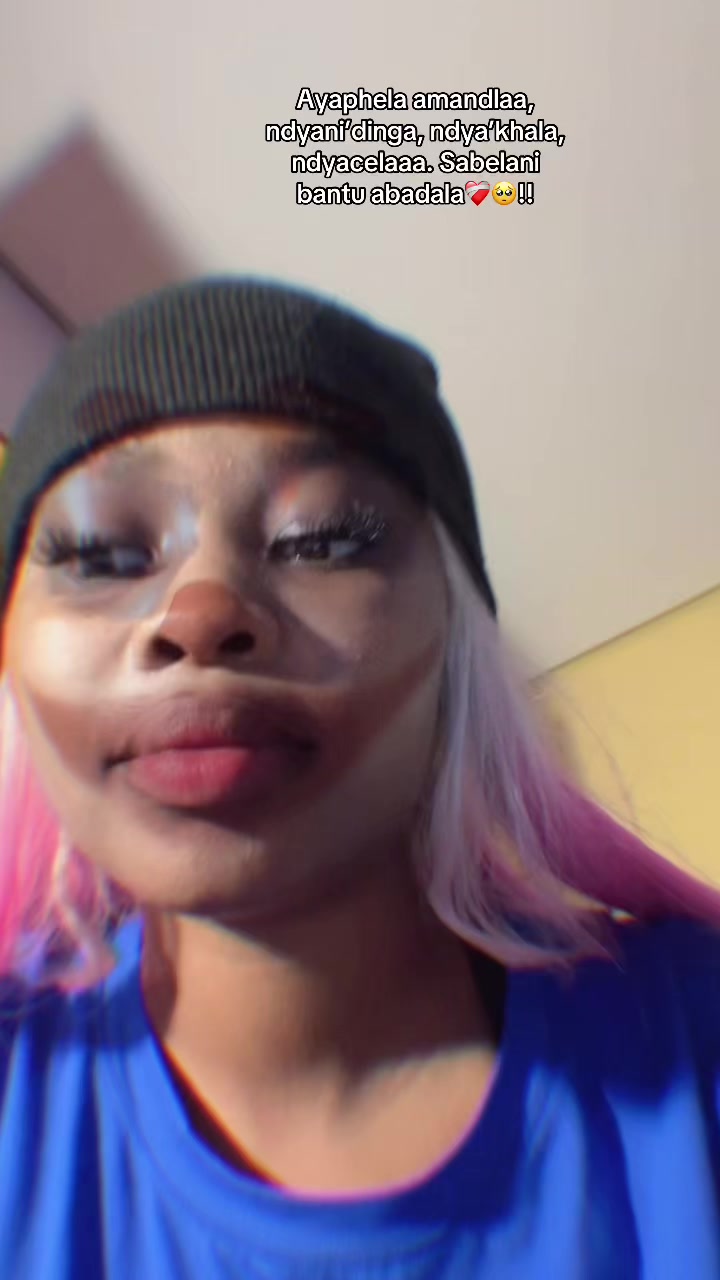 @uMalumekazi👩🏼❤️💋👩🏽