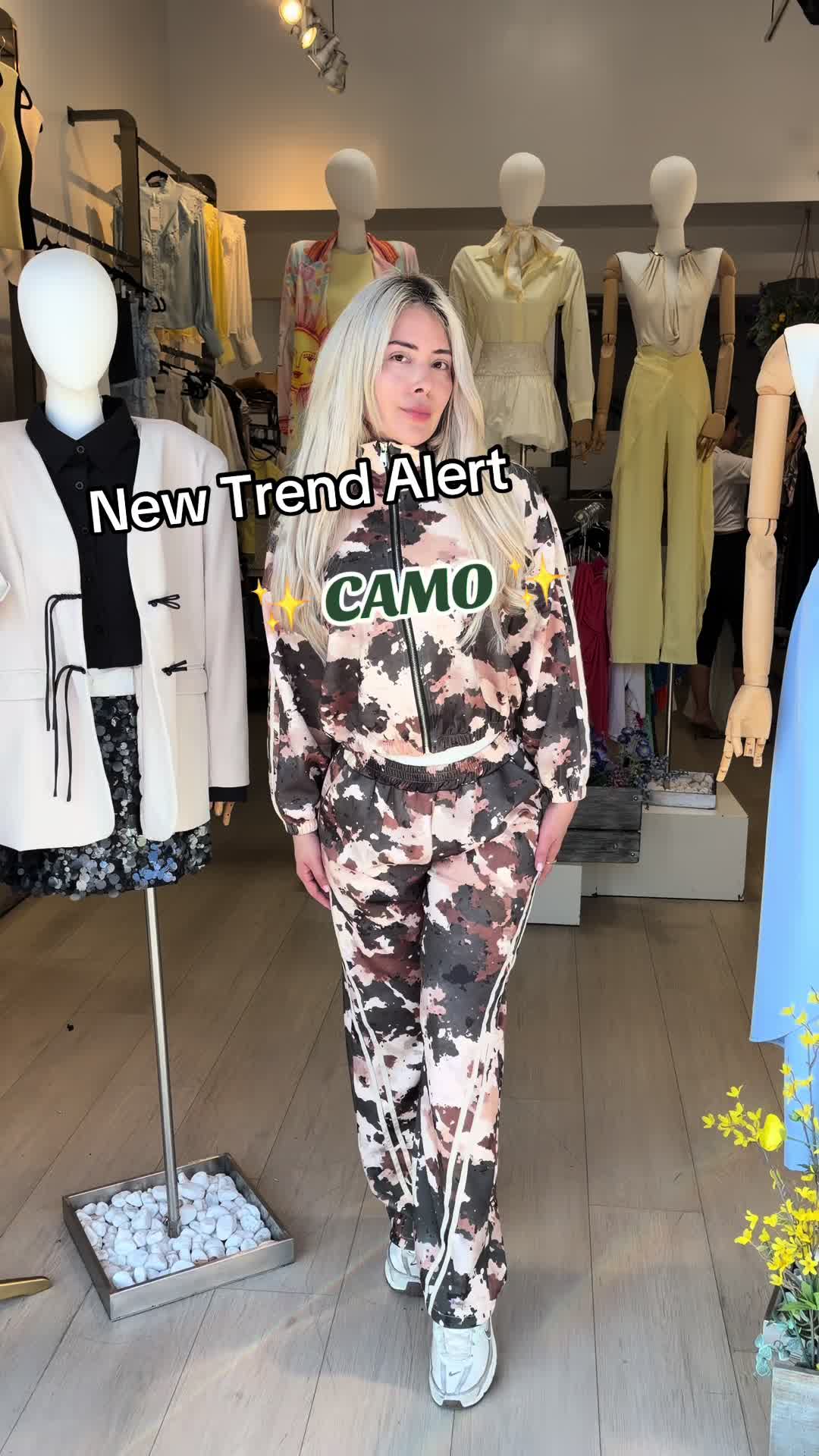 @itoofashion
