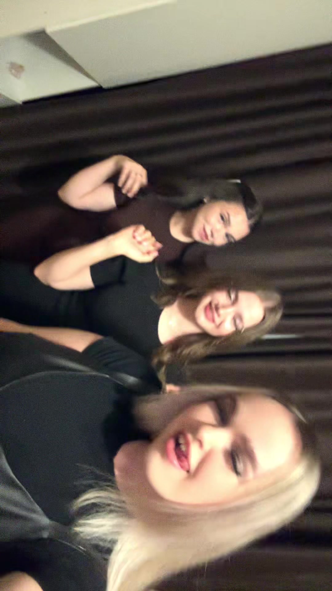 @Alexandra22