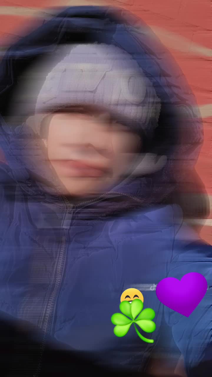 @Lucia Zhau