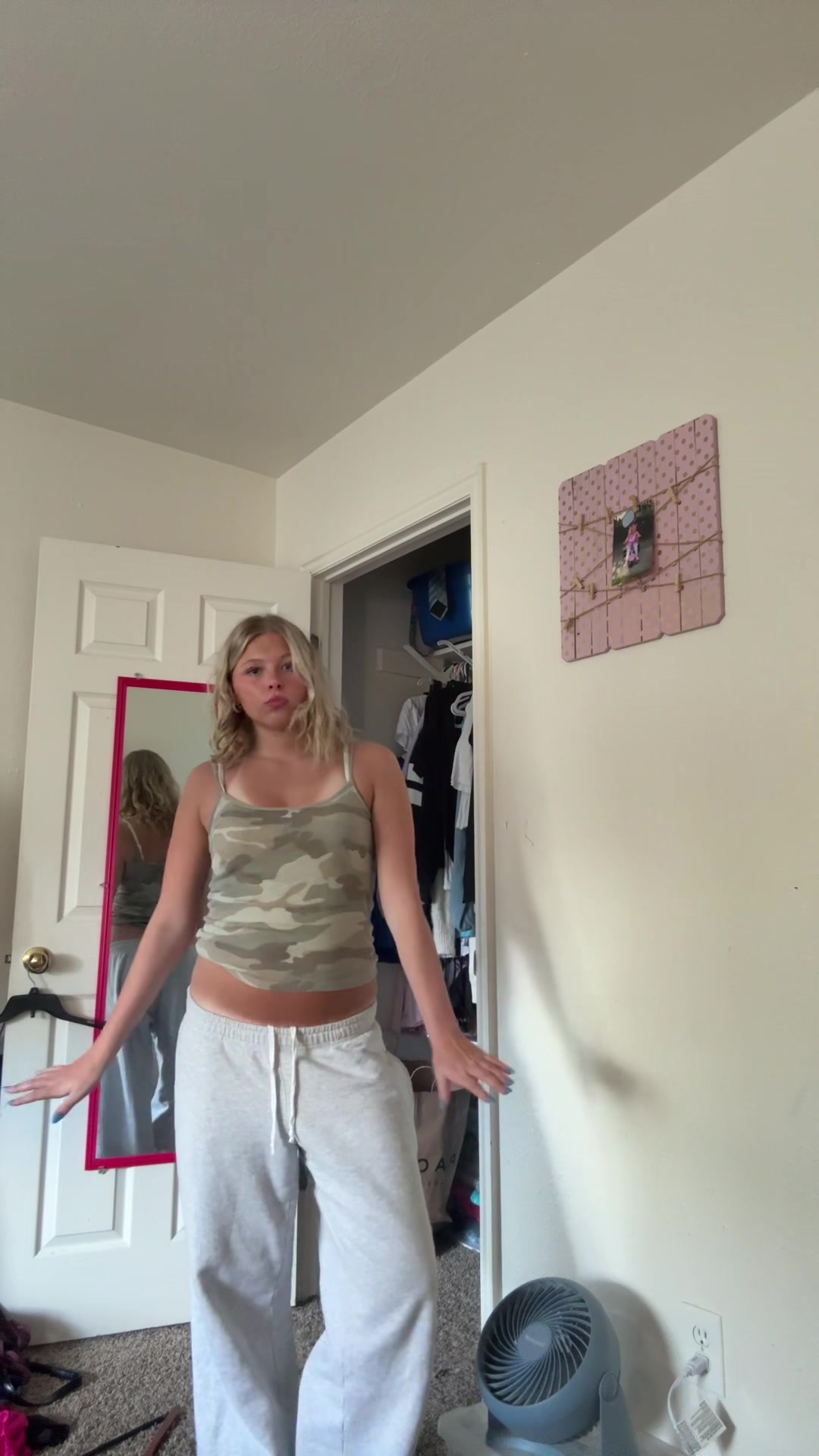 @sparkleunicornfartz