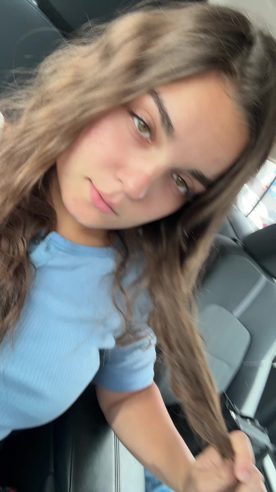 @hellafunchick