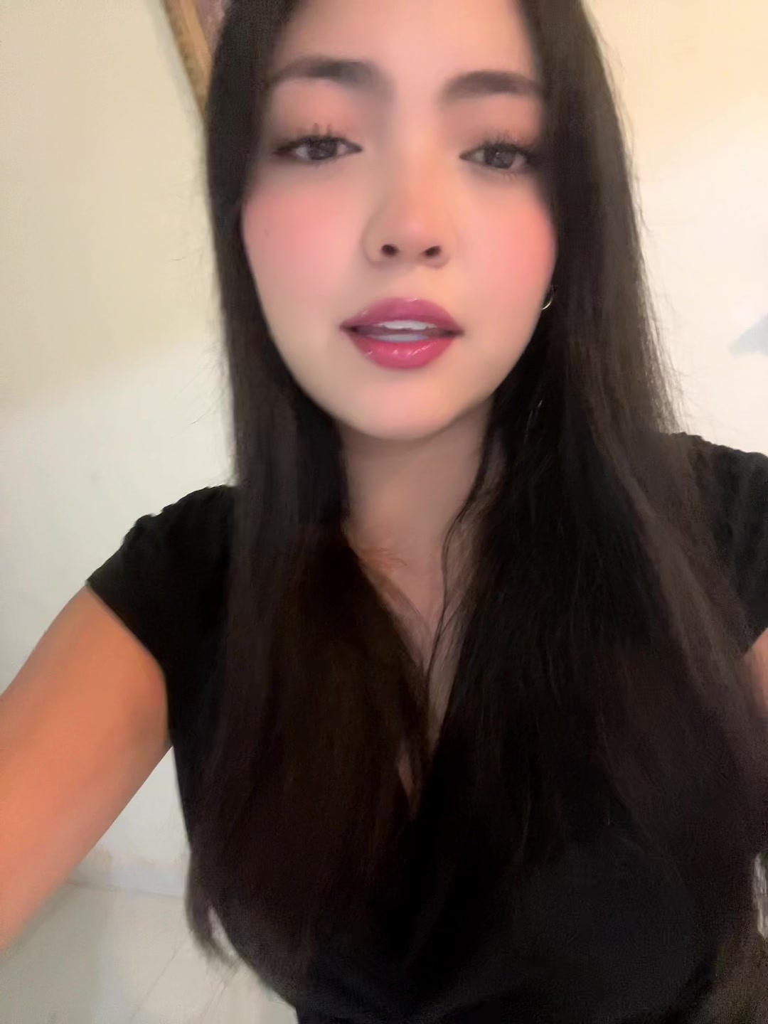 @x_naily