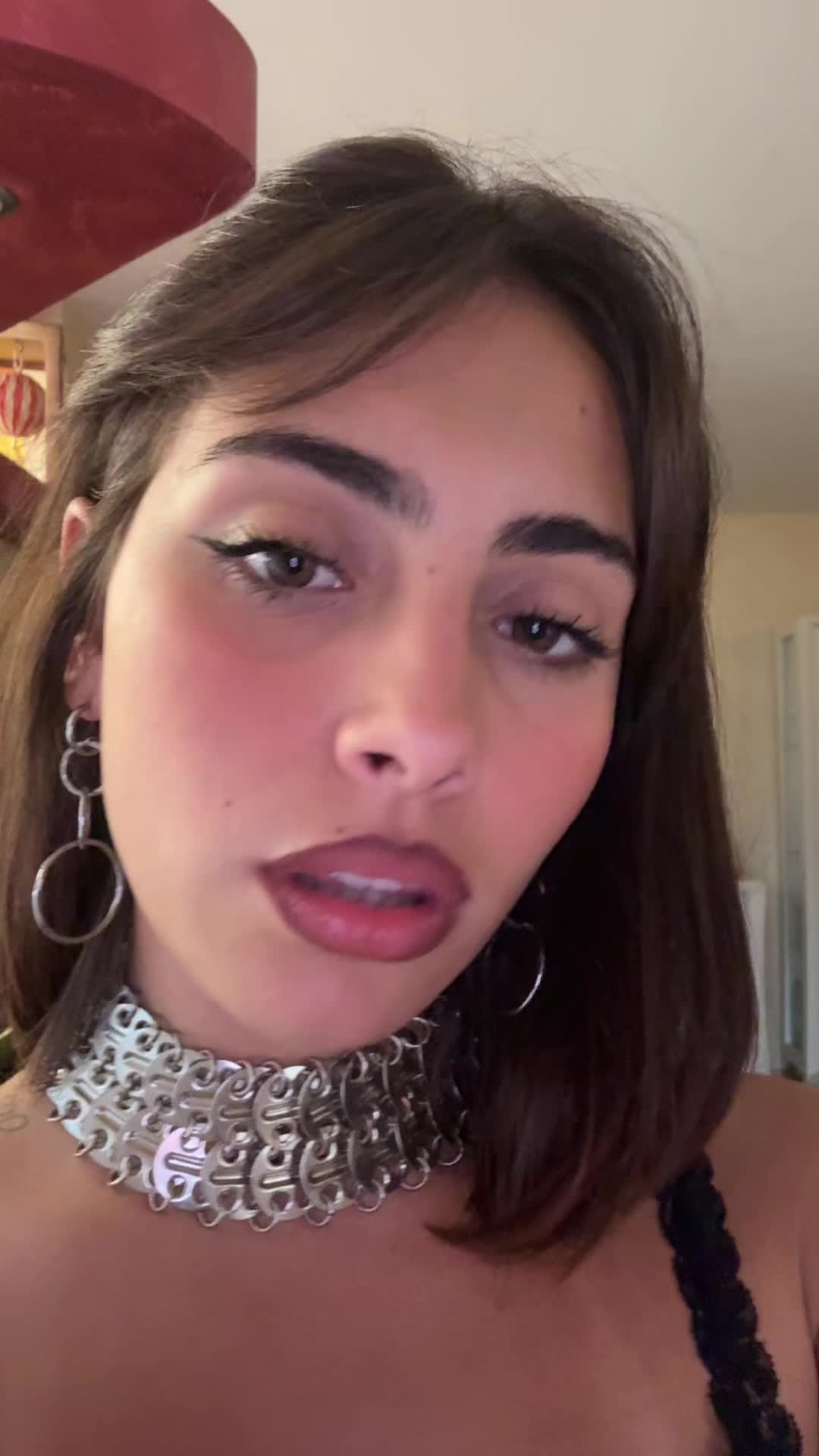 @apollineo