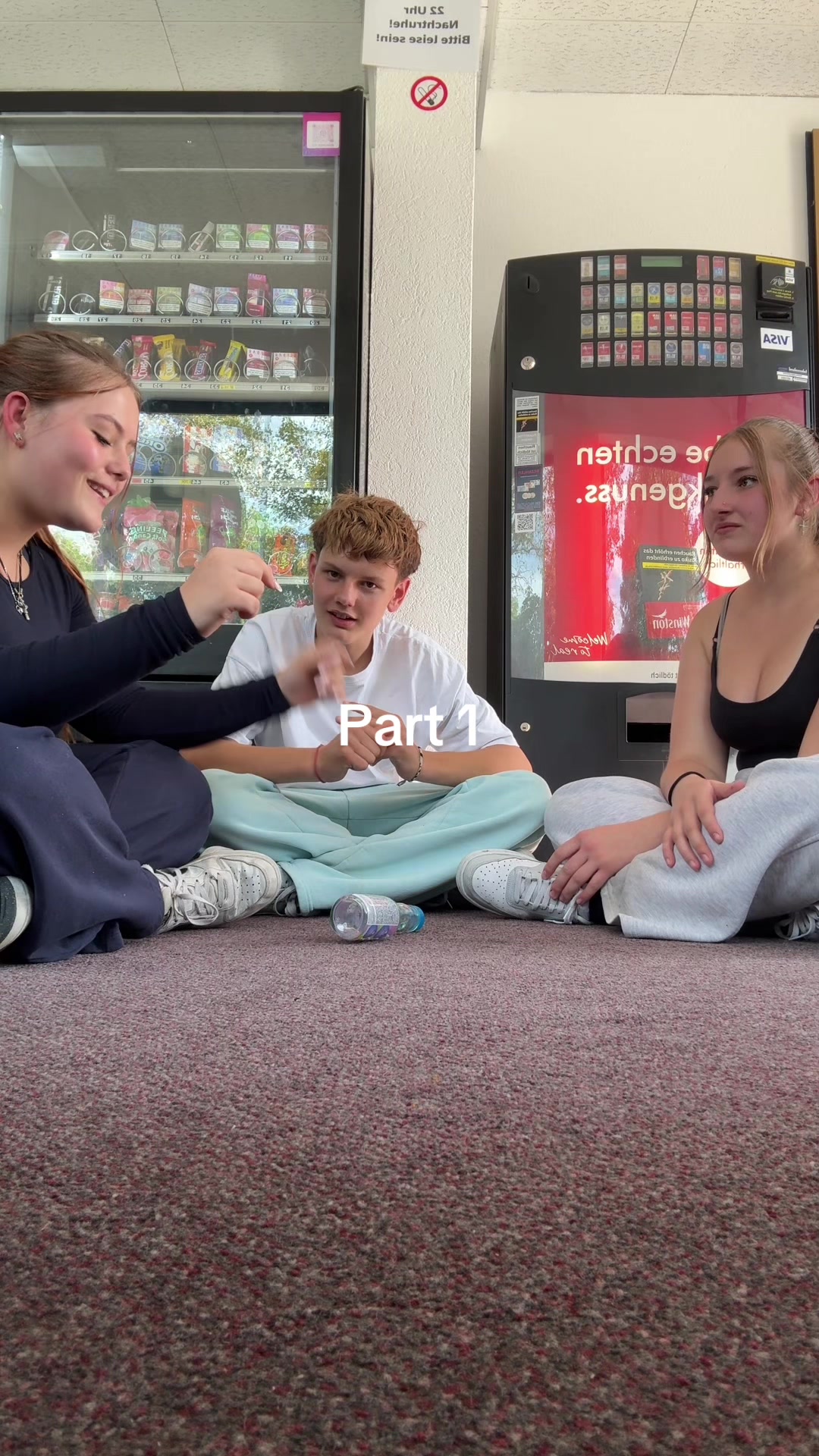 @Ella_2244