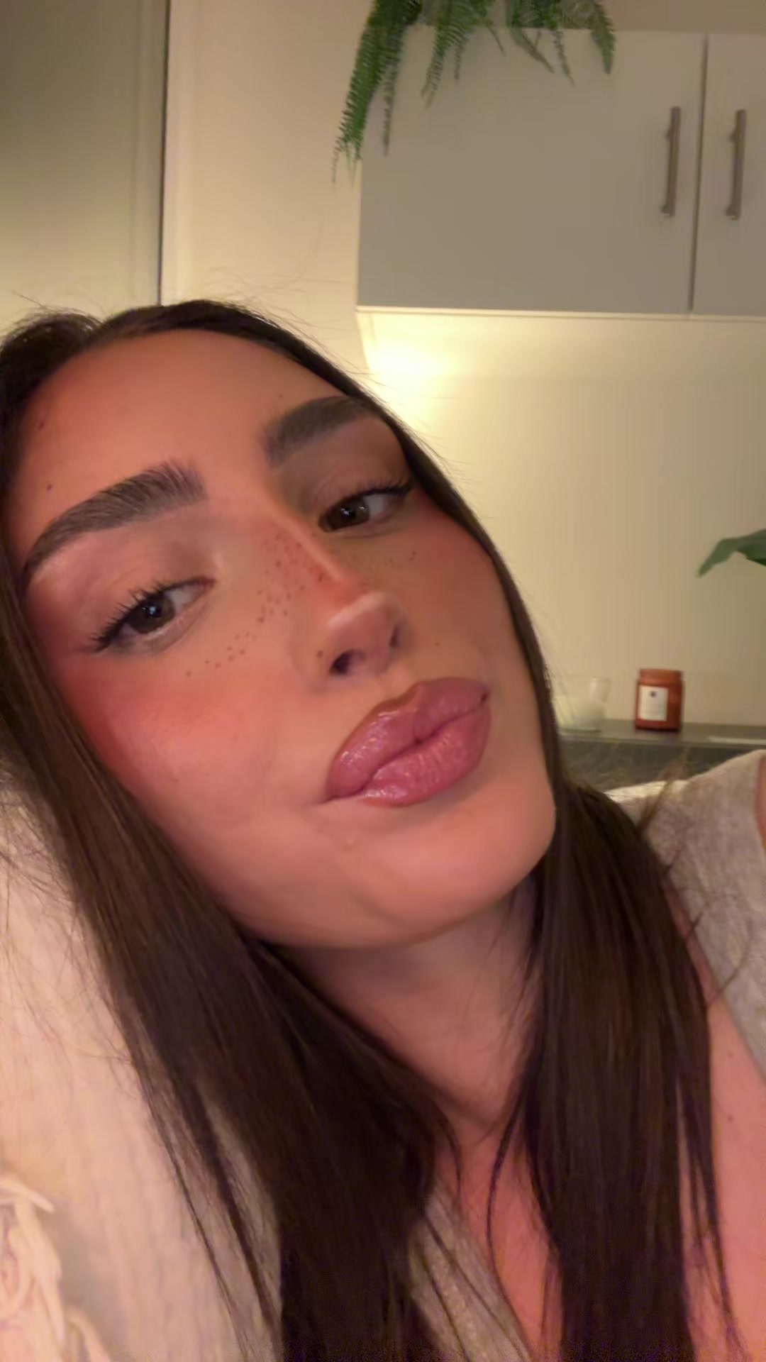 @⠀